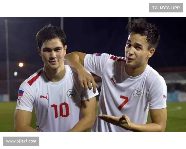 以揭开英超停摆背后真相为线索全面探寻足球权力暗流深层交织格局