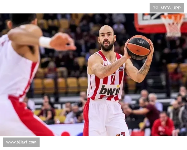 奥林匹亚科斯在希腊足球联赛的成功之道与背后战略解析