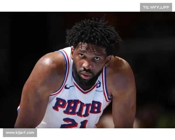 如何解决恩比德迟到问题并确保球队整体表现稳定