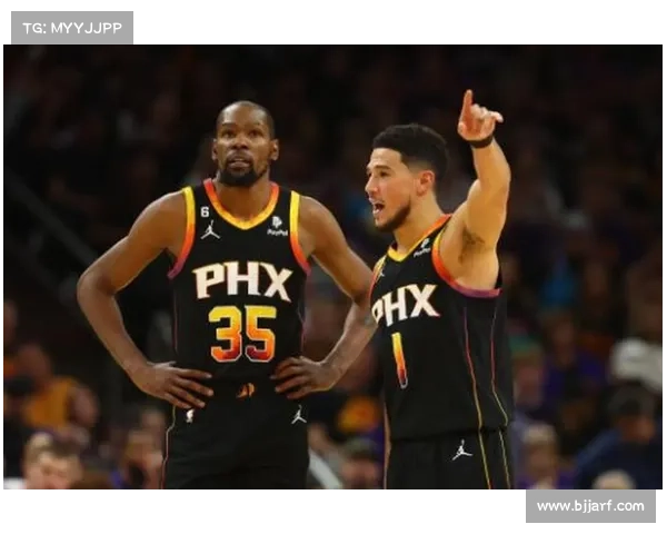 布克社交媒体互动对公众形象塑造与球迷文化影响的深度分析